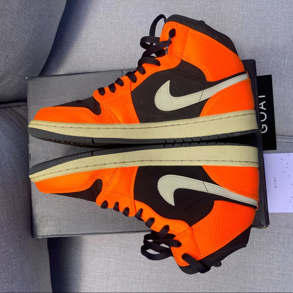 Nike Air Jordan 1